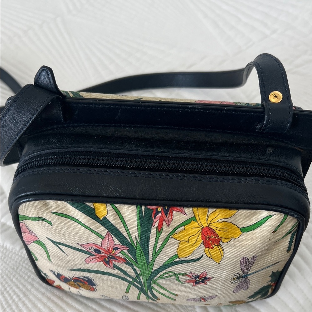 Gucci Floral Print Crossbody Vintage Bag - Picture 6 of 12